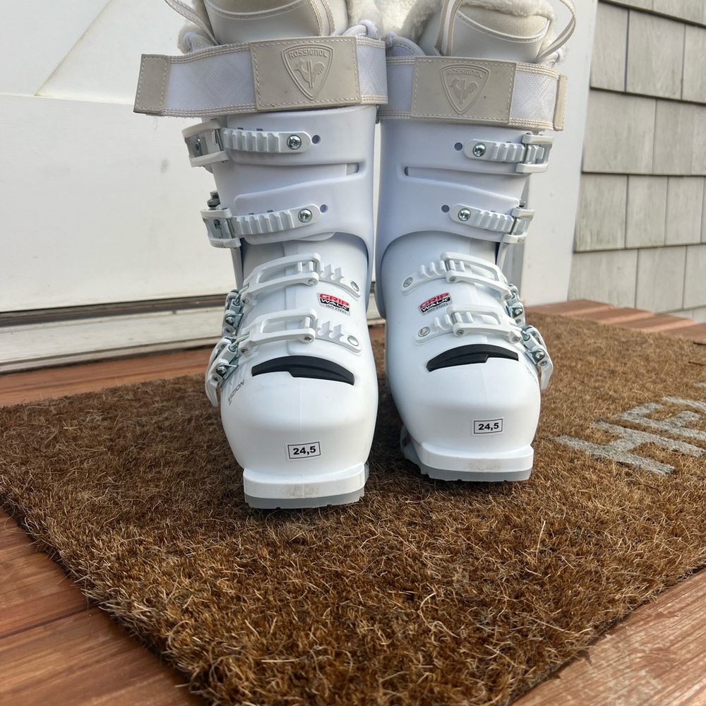 WORN ONCE,  2025 WHITE ROSSINGNOL VIZION 80 GW WOMENS 24.5/7